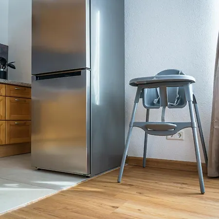 Apartment Mit Stellplatz, Ruhig Gelegen, Nahe Bahnhof, Ideal Fuer Wander- & Skiurlaub Pichl bei Aussee