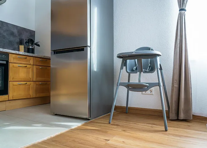 Apartment Mit Stellplatz, Ruhig Gelegen, Nahe Bahnhof, Ideal Fuer Wander- & Skiurlaub Pichl bei Aussee